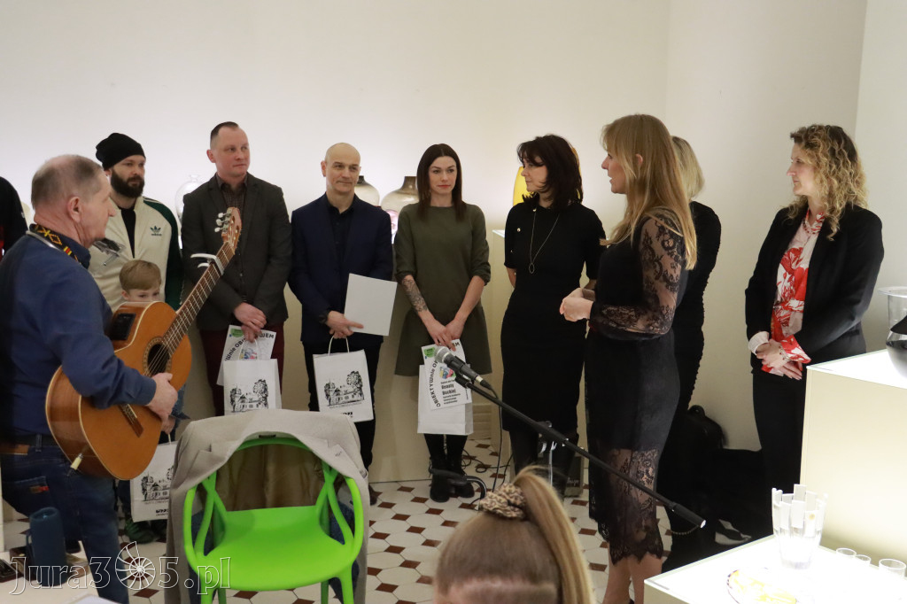 Fotorelacja: Recital KRYSZTAŁOWE SERCE w Galerii Stara Łaźnia w Zawierciu