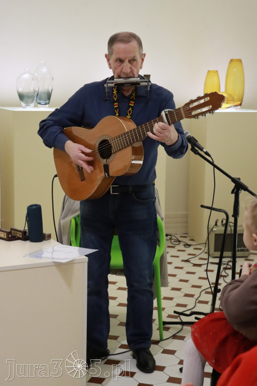 Fotorelacja: Recital KRYSZTAŁOWE SERCE w Galerii Stara Łaźnia w Zawierciu