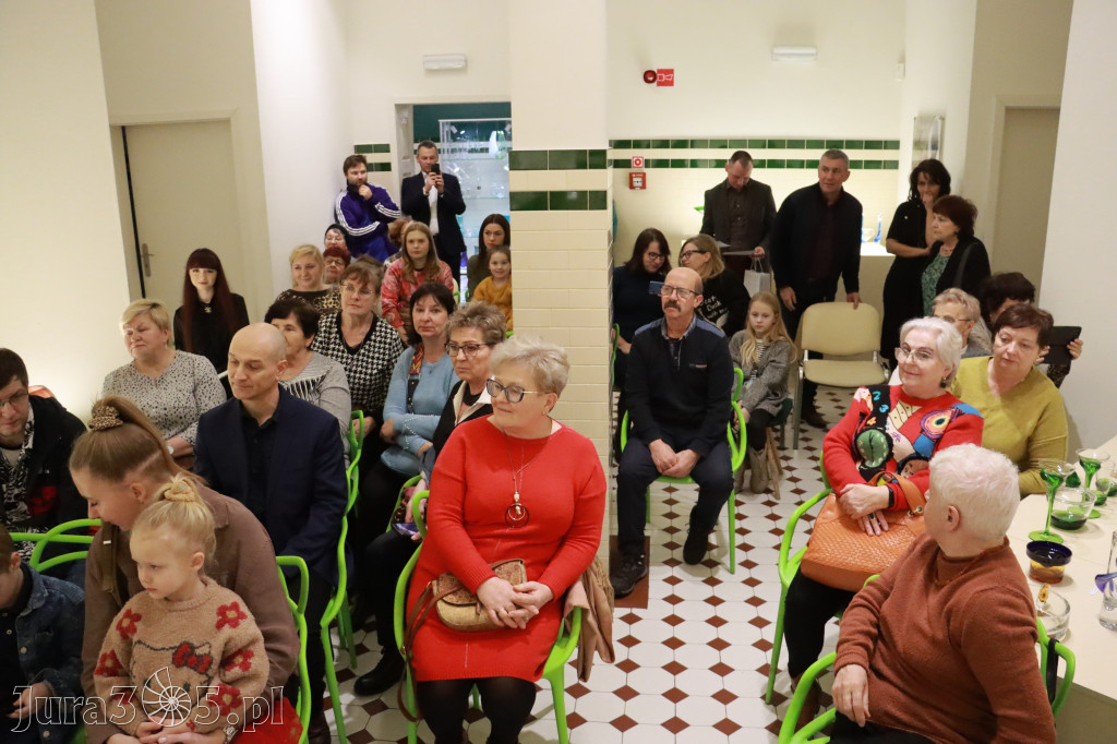 Fotorelacja: Recital KRYSZTAŁOWE SERCE w Galerii Stara Łaźnia w Zawierciu