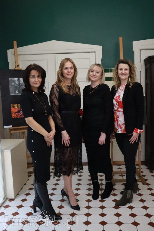 Fotorelacja: Recital KRYSZTAŁOWE SERCE w Galerii Stara Łaźnia w Zawierciu