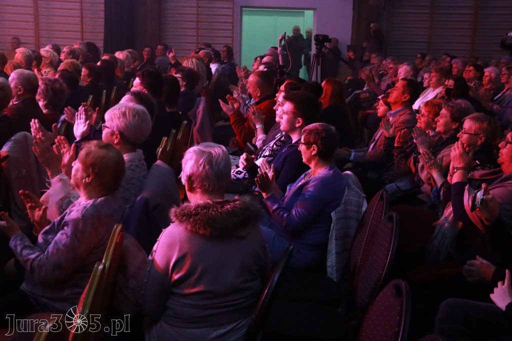 Fotorelacja II: Koncert Karnawałowy w Łazach - CO MI W DUSZY GRA
