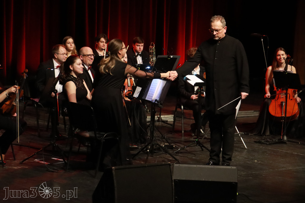 Fotorelacja: Walentynkowo-Musicalowy zawrót głowy w MOK Zawiercie.