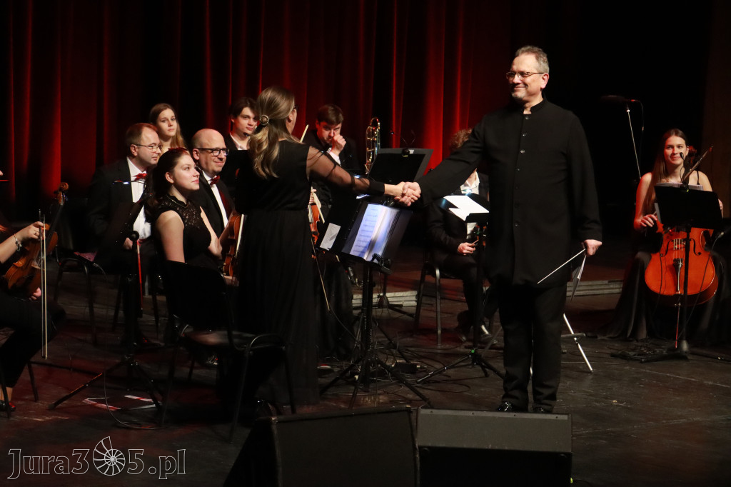 Fotorelacja: Walentynkowo-Musicalowy zawrót głowy w MOK Zawiercie.