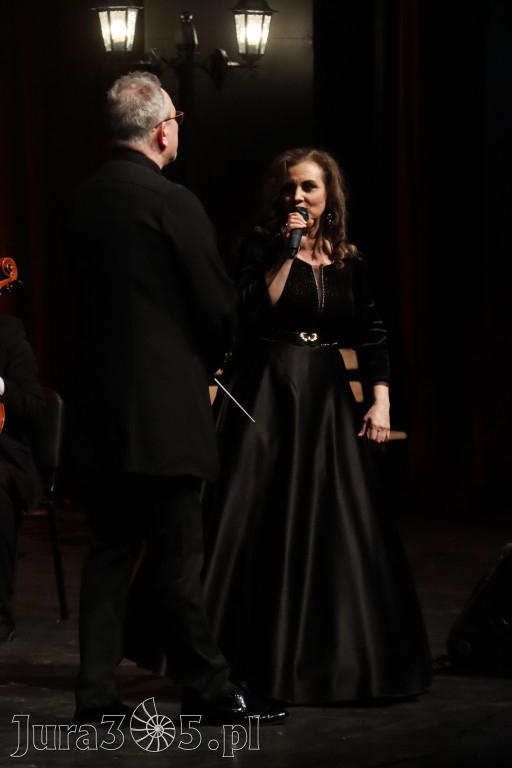 Fotorelacja: Walentynkowo-Musicalowy zawrót głowy w MOK Zawiercie.