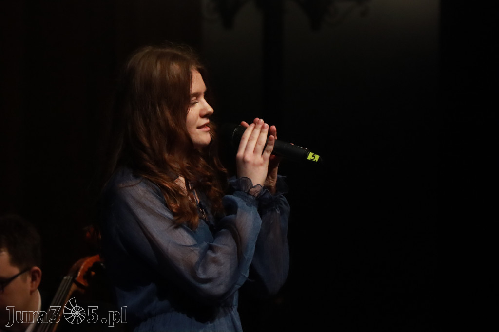 Fotorelacja: Walentynkowo-Musicalowy zawrót głowy w MOK Zawiercie.