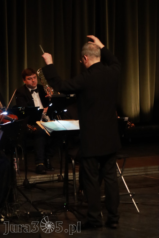 Fotorelacja: Walentynkowo-Musicalowy zawrót głowy w MOK Zawiercie.