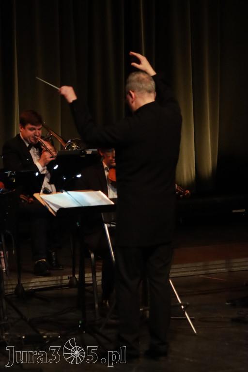 Fotorelacja: Walentynkowo-Musicalowy zawrót głowy w MOK Zawiercie.