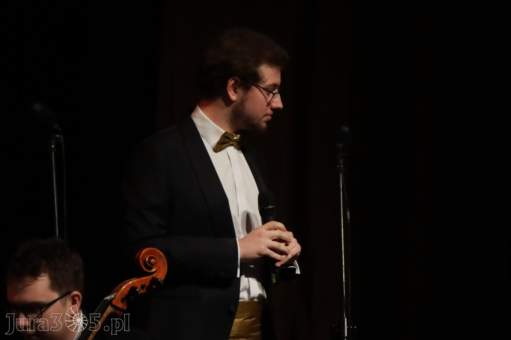 Fotorelacja: Walentynkowo-Musicalowy zawrót głowy w MOK Zawiercie.