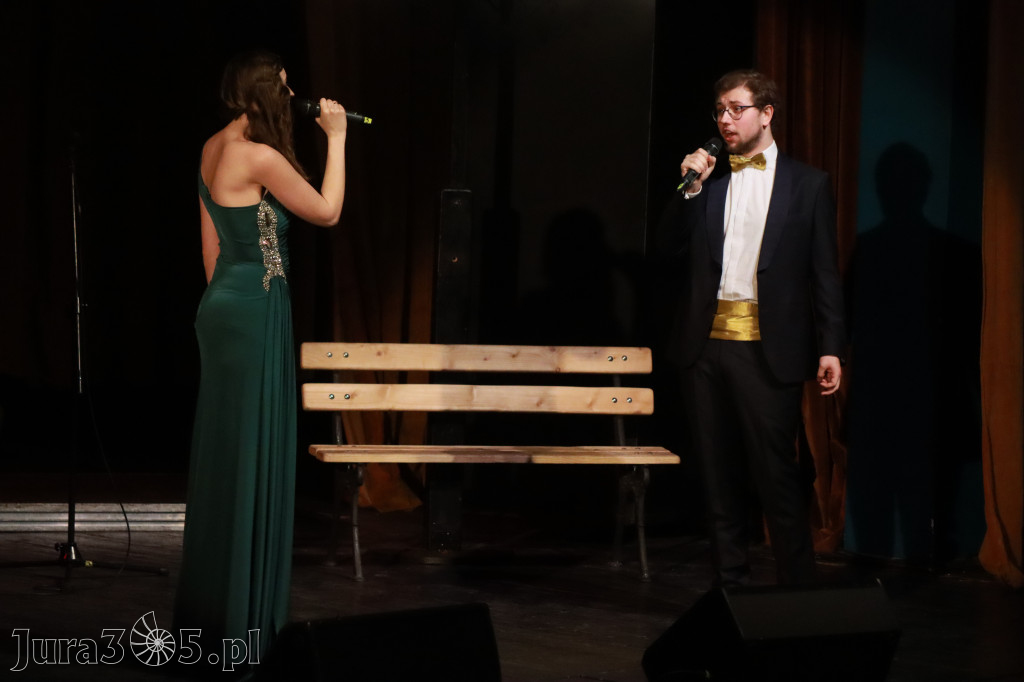 Fotorelacja: Walentynkowo-Musicalowy zawrót głowy w MOK Zawiercie.