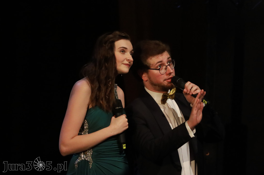 Fotorelacja: Walentynkowo-Musicalowy zawrót głowy w MOK Zawiercie.
