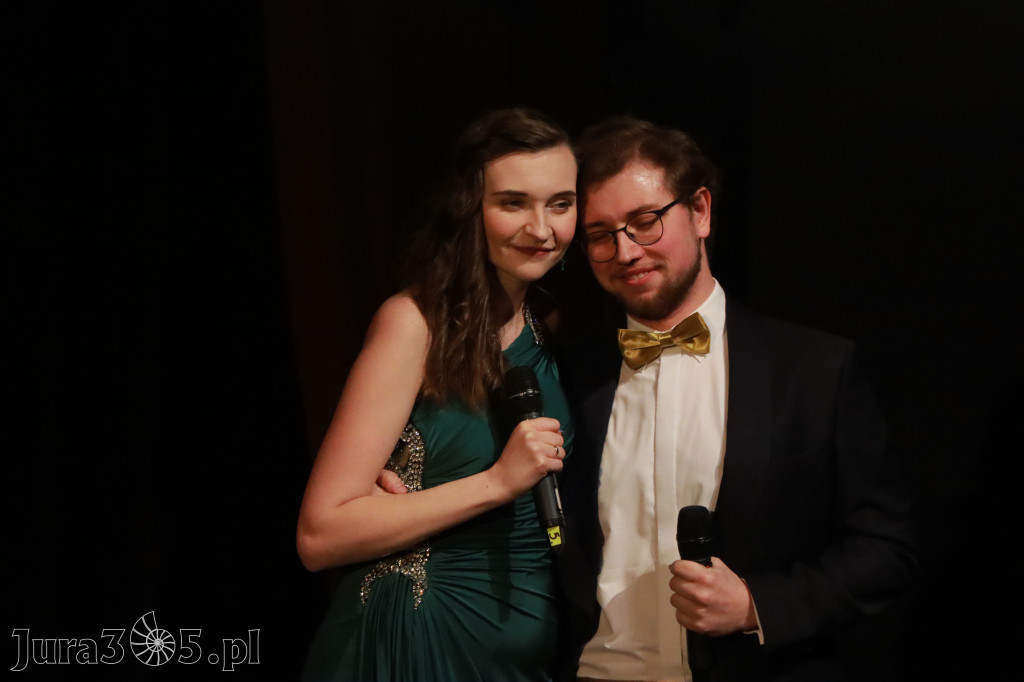 Fotorelacja: Walentynkowo-Musicalowy zawrót głowy w MOK Zawiercie.