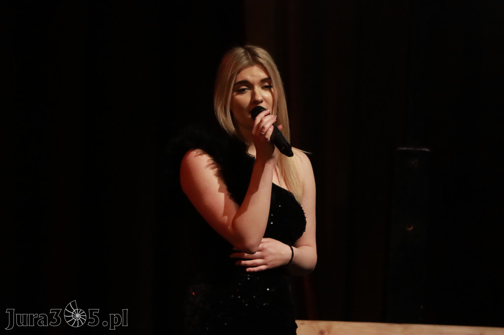 Fotorelacja: Walentynkowo-Musicalowy zawrót głowy w MOK Zawiercie.