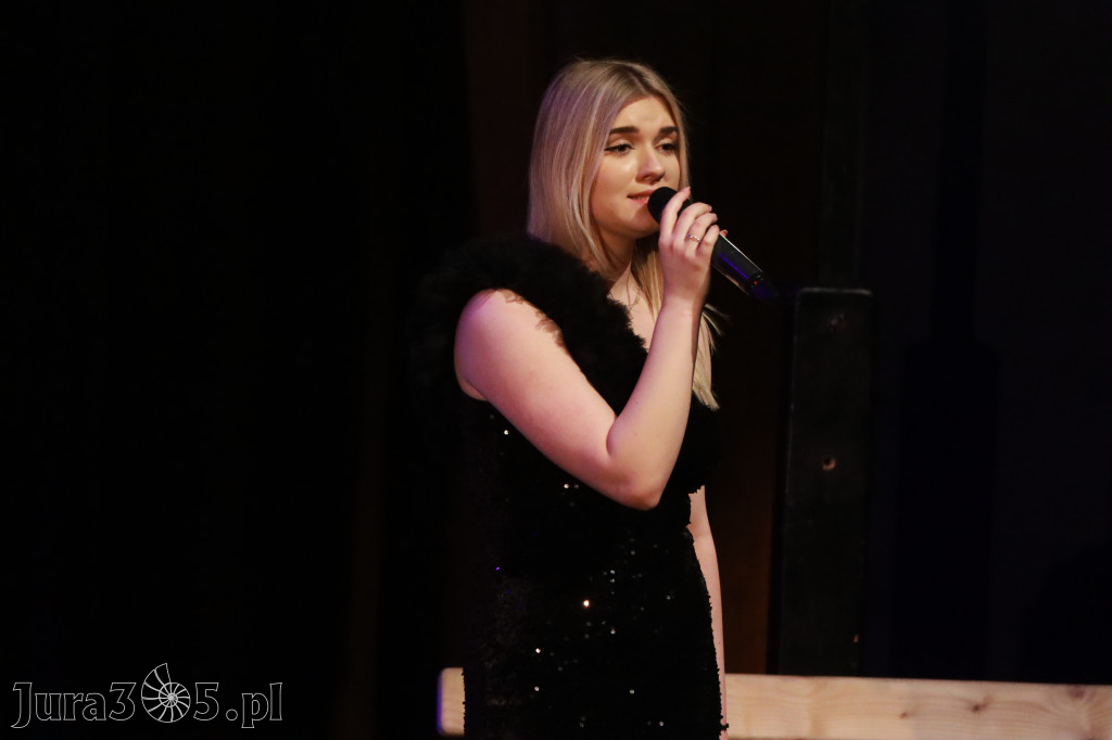 Fotorelacja: Walentynkowo-Musicalowy zawrót głowy w MOK Zawiercie.