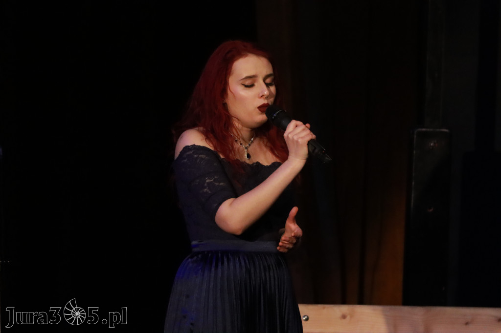 Fotorelacja: Walentynkowo-Musicalowy zawrót głowy w MOK Zawiercie.
