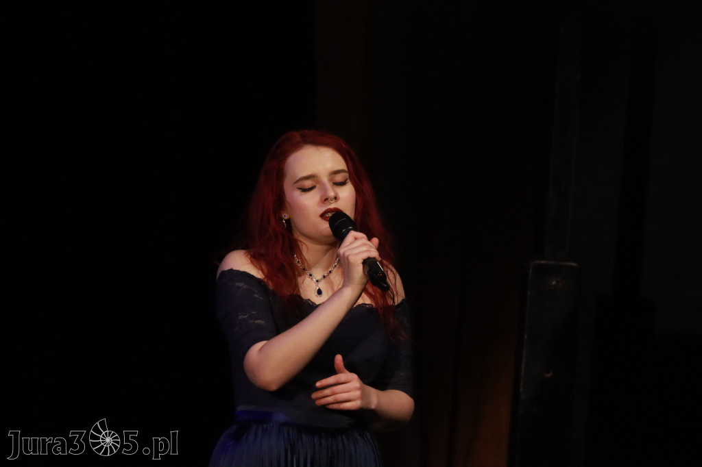 Fotorelacja: Walentynkowo-Musicalowy zawrót głowy w MOK Zawiercie.