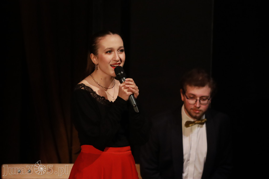 Fotorelacja: Walentynkowo-Musicalowy zawrót głowy w MOK Zawiercie.
