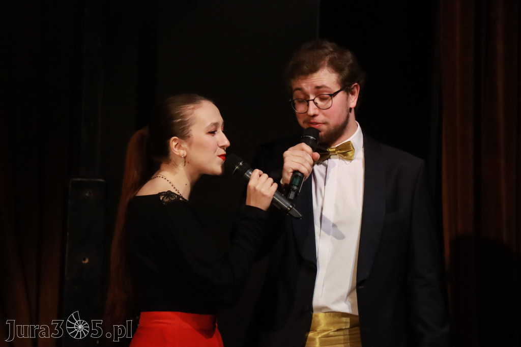 Fotorelacja: Walentynkowo-Musicalowy zawrót głowy w MOK Zawiercie.