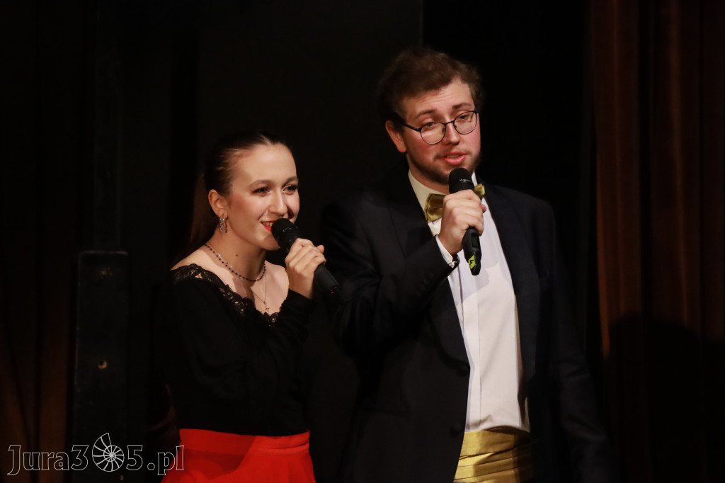Fotorelacja: Walentynkowo-Musicalowy zawrót głowy w MOK Zawiercie.