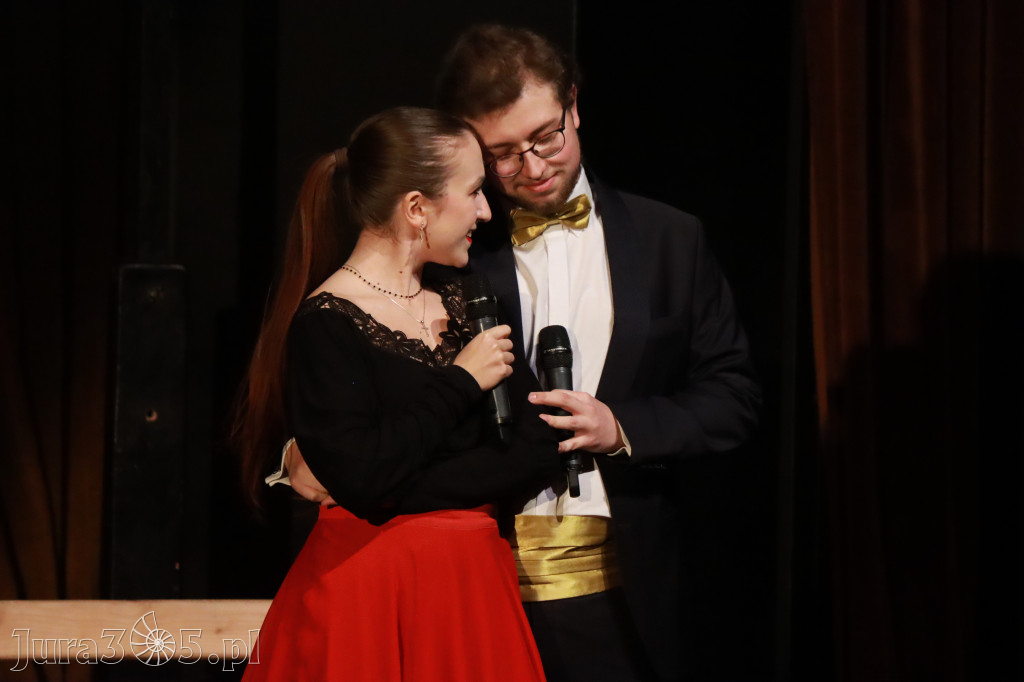 Fotorelacja: Walentynkowo-Musicalowy zawrót głowy w MOK Zawiercie.