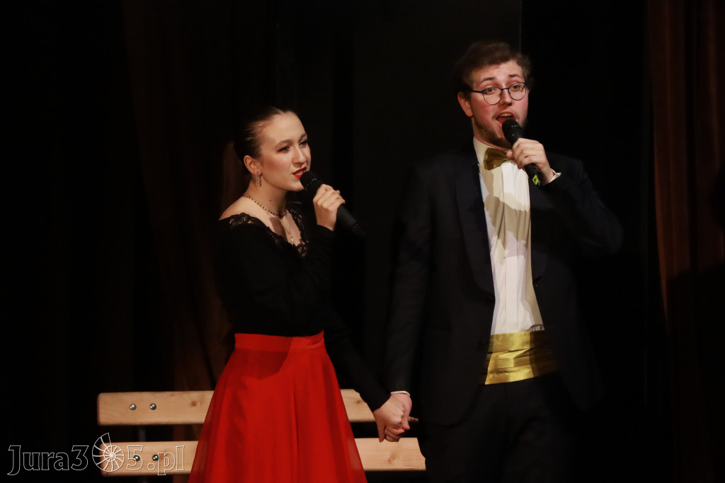 Fotorelacja: Walentynkowo-Musicalowy zawrót głowy w MOK Zawiercie.
