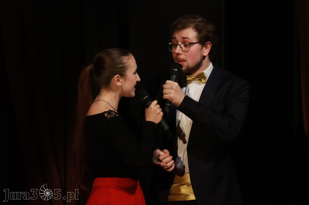 Fotorelacja: Walentynkowo-Musicalowy zawrót głowy w MOK Zawiercie.