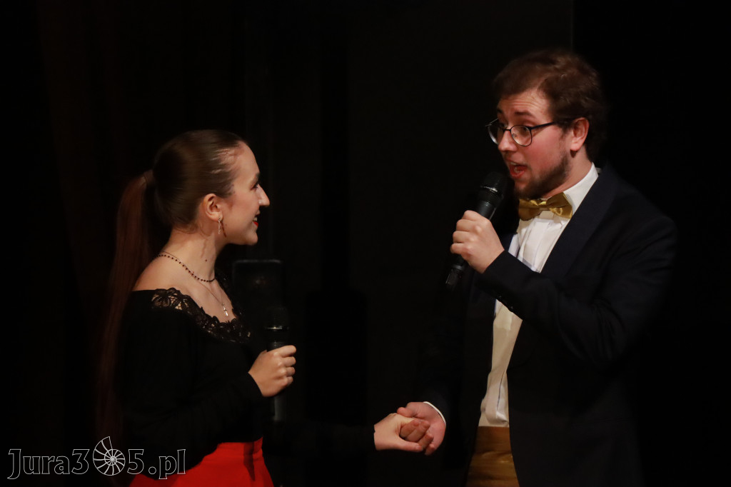 Fotorelacja: Walentynkowo-Musicalowy zawrót głowy w MOK Zawiercie.