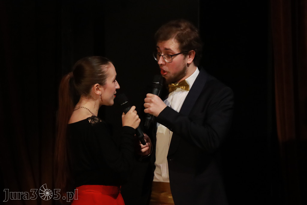 Fotorelacja: Walentynkowo-Musicalowy zawrót głowy w MOK Zawiercie.