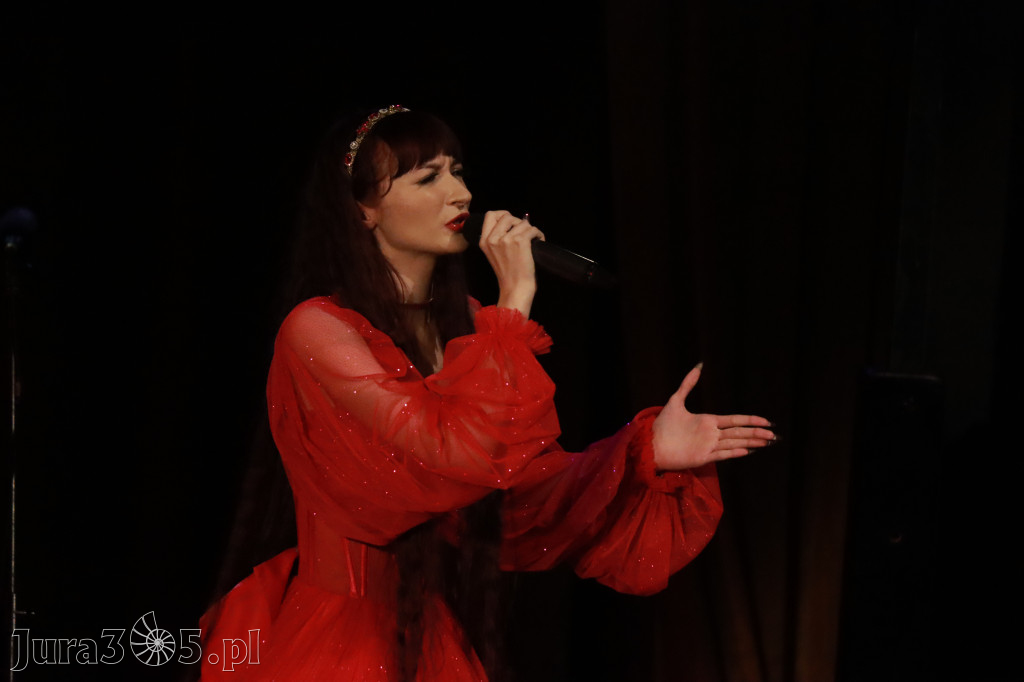 Fotorelacja: Walentynkowo-Musicalowy zawrót głowy w MOK Zawiercie.
