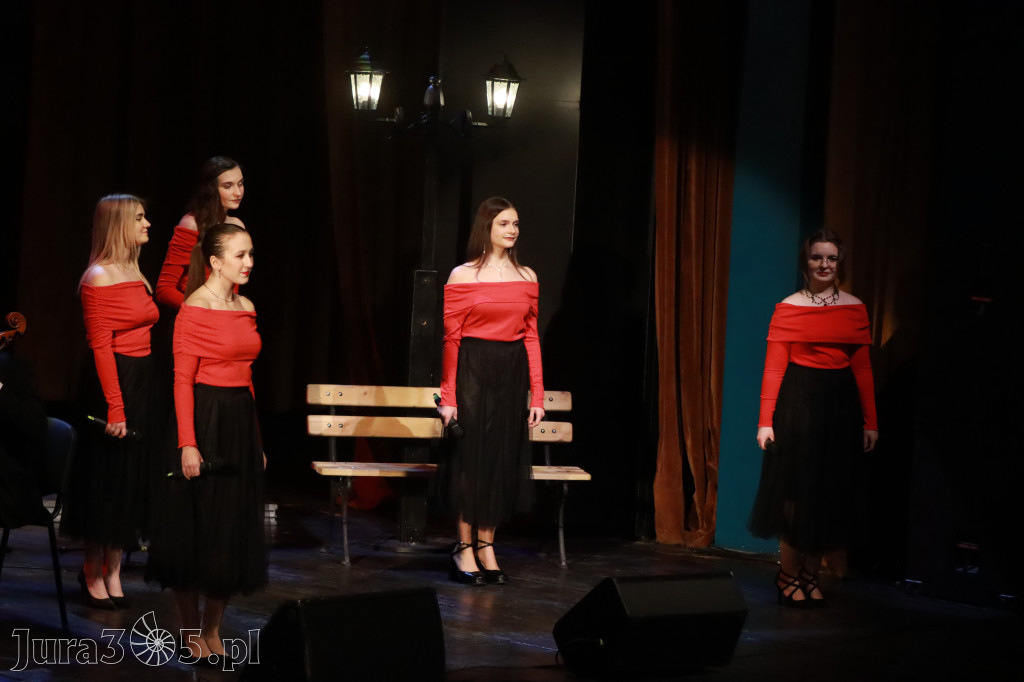 Fotorelacja: Walentynkowo-Musicalowy zawrót głowy w MOK Zawiercie.