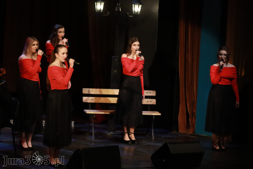 Fotorelacja: Walentynkowo-Musicalowy zawrót głowy w MOK Zawiercie.