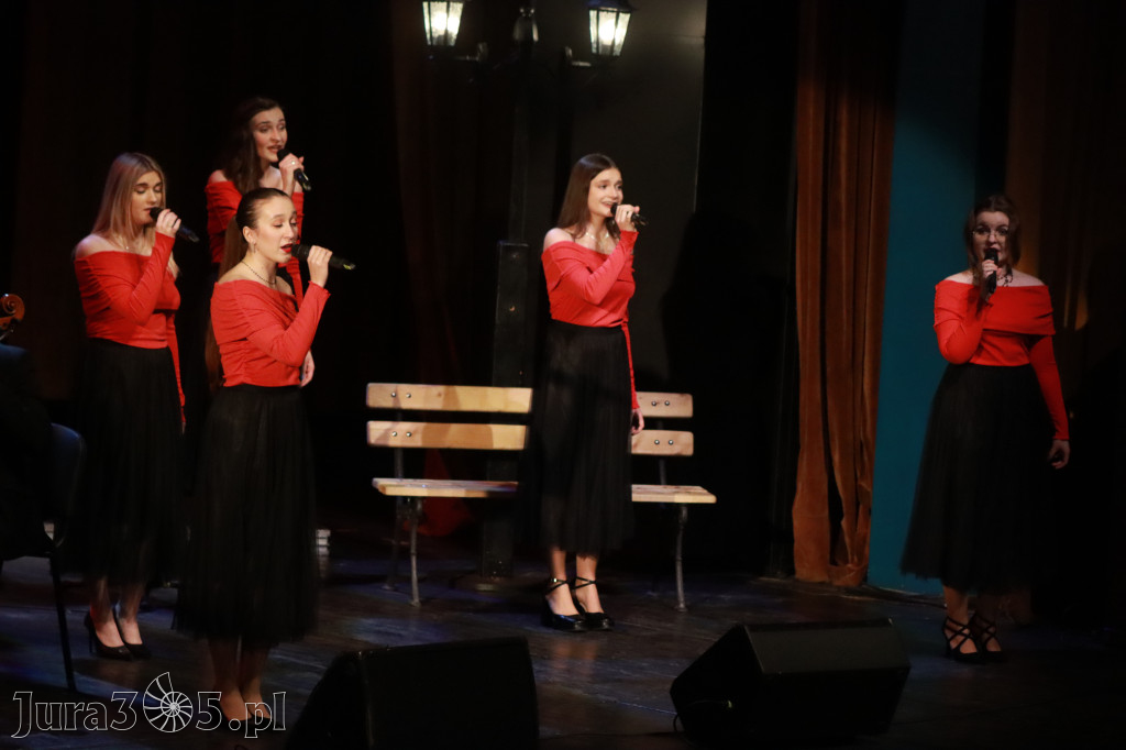 Fotorelacja: Walentynkowo-Musicalowy zawrót głowy w MOK Zawiercie.
