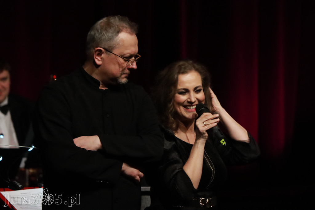 Fotorelacja: Walentynkowo-Musicalowy zawrót głowy w MOK Zawiercie.