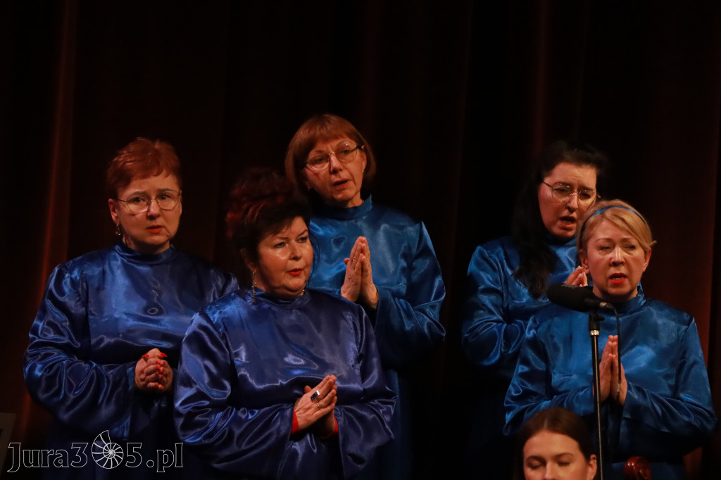 Fotorelacja: Walentynkowo-Musicalowy zawrót głowy w MOK Zawiercie.