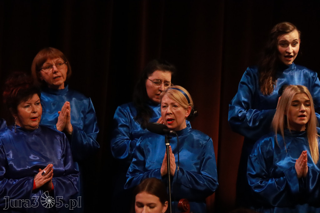 Fotorelacja: Walentynkowo-Musicalowy zawrót głowy w MOK Zawiercie.
