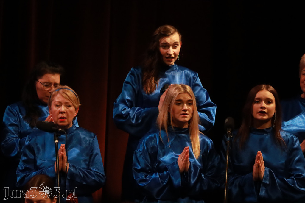 Fotorelacja: Walentynkowo-Musicalowy zawrót głowy w MOK Zawiercie.