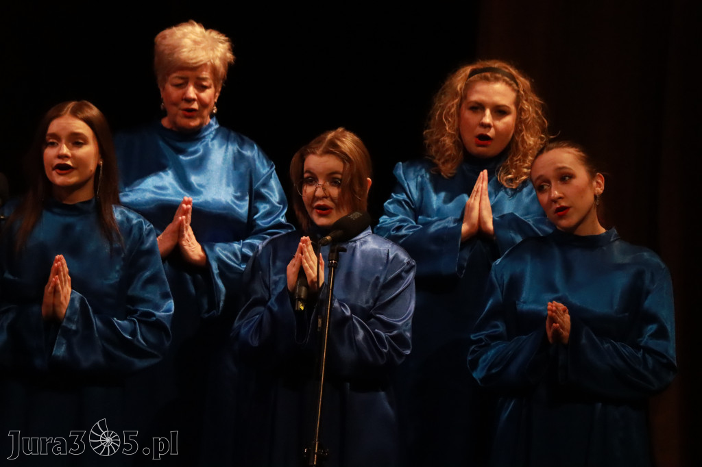 Fotorelacja: Walentynkowo-Musicalowy zawrót głowy w MOK Zawiercie.