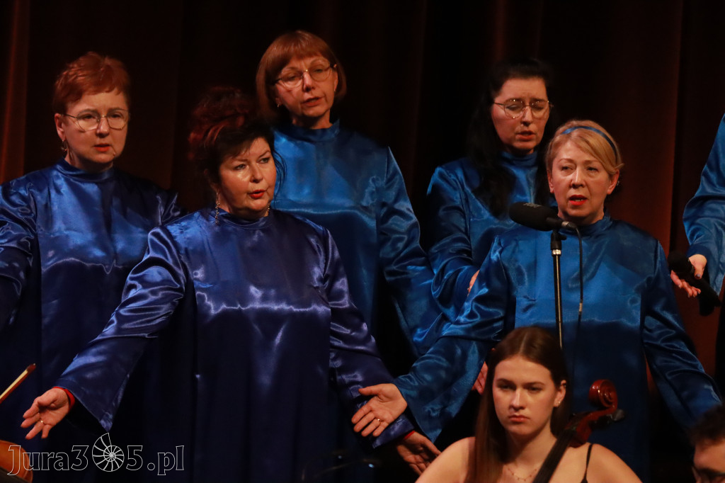 Fotorelacja: Walentynkowo-Musicalowy zawrót głowy w MOK Zawiercie.