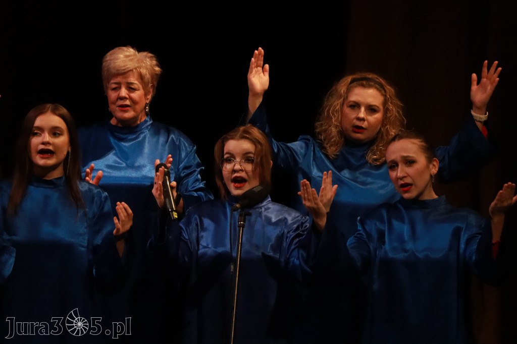 Fotorelacja: Walentynkowo-Musicalowy zawrót głowy w MOK Zawiercie.