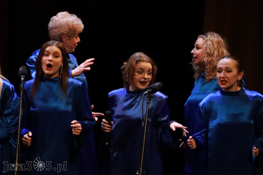 Fotorelacja: Walentynkowo-Musicalowy zawrót głowy w MOK Zawiercie.