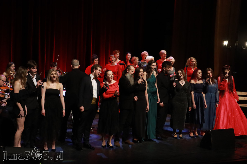 Fotorelacja: Walentynkowo-Musicalowy zawrót głowy w MOK Zawiercie.