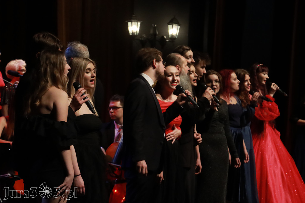 Fotorelacja: Walentynkowo-Musicalowy zawrót głowy w MOK Zawiercie.