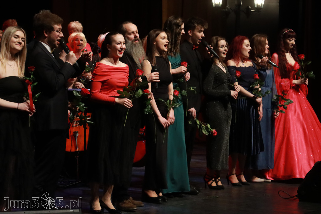 Fotorelacja: Walentynkowo-Musicalowy zawrót głowy w MOK Zawiercie.