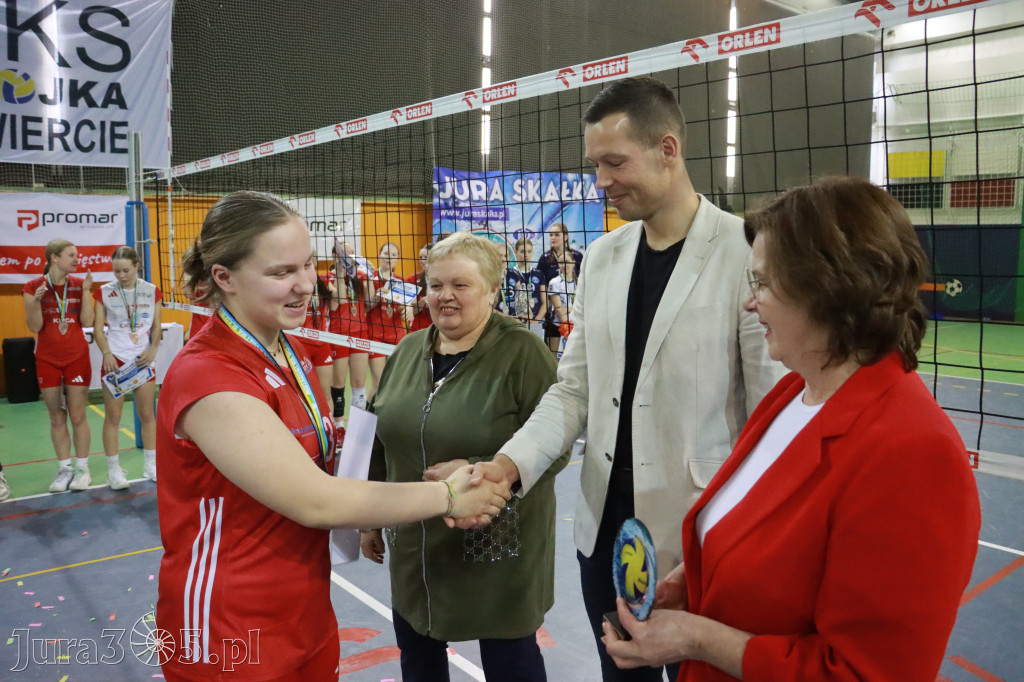 Fotorelacja III: Mistrzostwa Śląska Młodziczek Piłka Siatkowa w Zawierciu