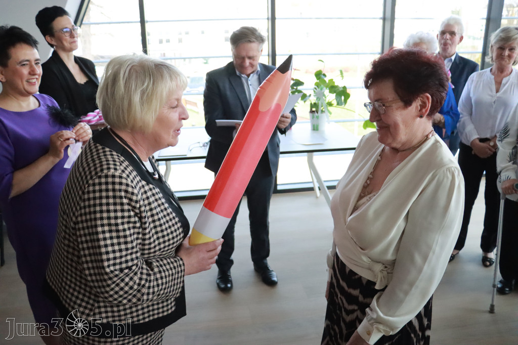 Fotorelacja: Pasowanie na Seniora w Koziegłowach - Klub Seniora Koziołek