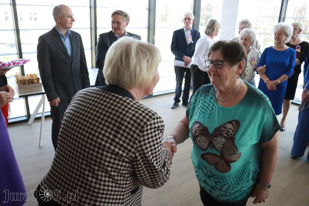 Fotorelacja: Pasowanie na Seniora w Koziegłowach - Klub Seniora Koziołek