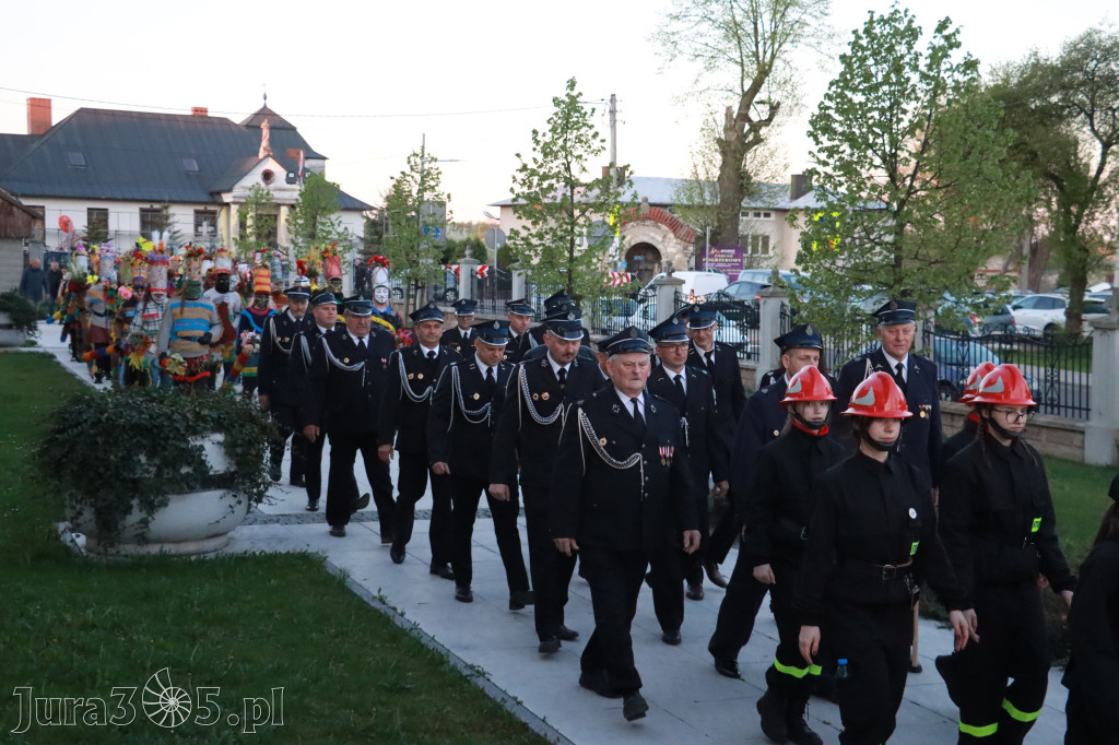 Fotorelacja I: Rezurekcja w Sanktuarium w Koziegłówkach z udziałem TURKÓW