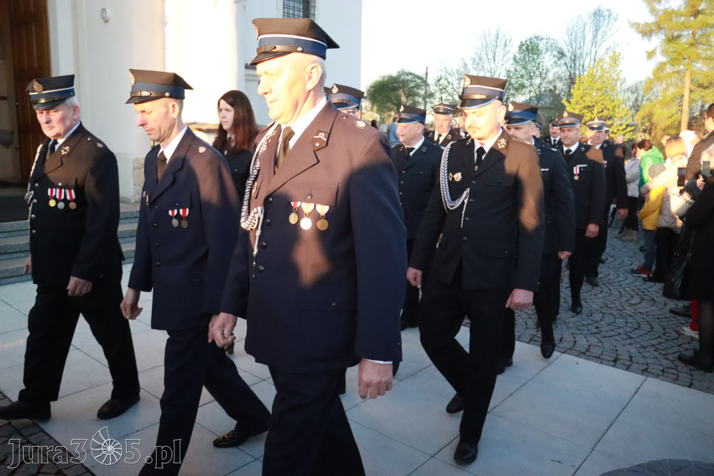 Fotorelacja I: Rezurekcja w Sanktuarium w Koziegłówkach z udziałem TURKÓW