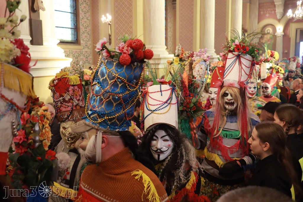 Fotorelacja II: Rezurekcja w Sanktuarium w Koziegłówkach z udziałem TURKÓW