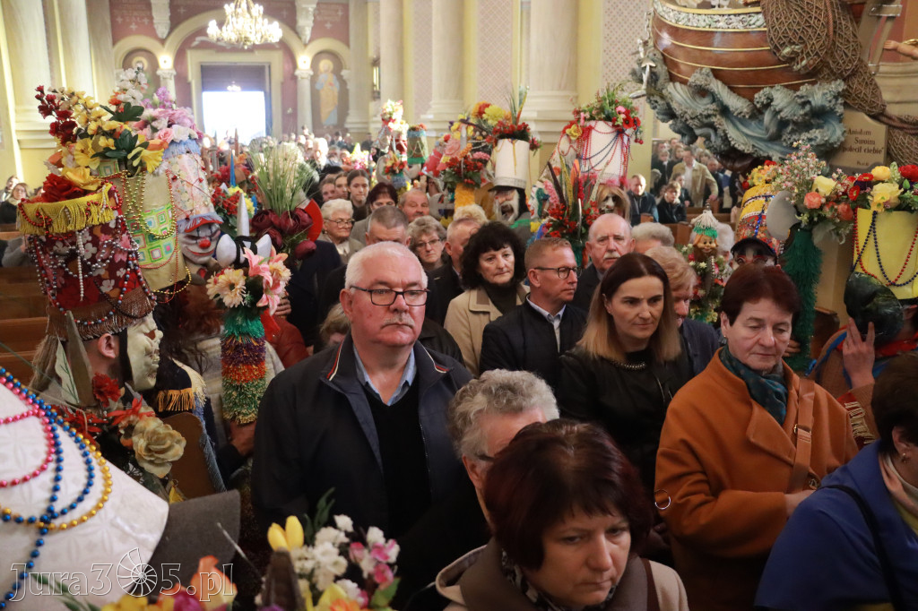 Fotorelacja II: Rezurekcja w Sanktuarium w Koziegłówkach z udziałem TURKÓW