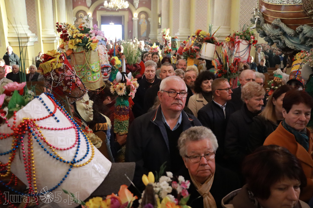 Fotorelacja II: Rezurekcja w Sanktuarium w Koziegłówkach z udziałem TURKÓW